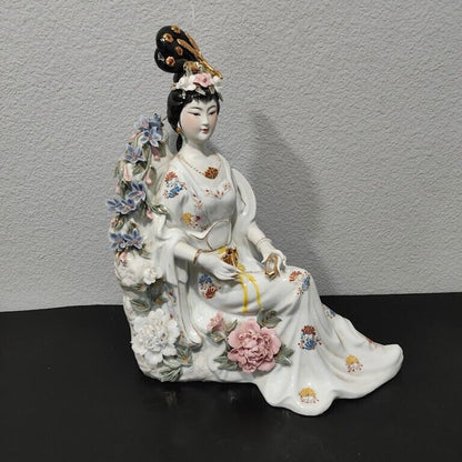 Japanese Geisha Porcelain Figurine Statue Floral Collectors Item. Dimensions 16”