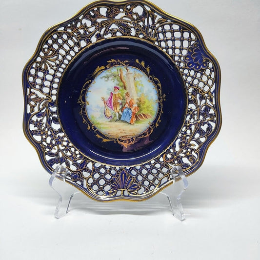 Fine Meissen Porcelain Cobalt Blue Reticulated Plate With Man & Woman Medallion