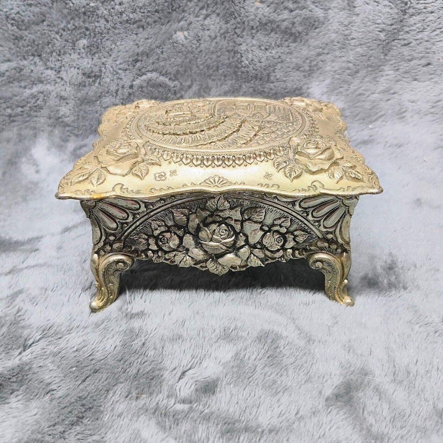 Vintage Jewelry Casket 1950s Repousse Motif Roses & Southern Lady Music Box!