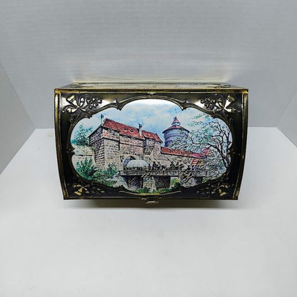 Decorative Collectible German Tin Box - Gottfried Wicklein Nuremberg Gingerbread