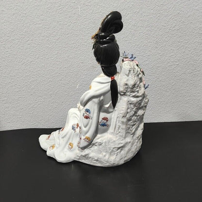 Japanese Geisha Porcelain Figurine Statue Floral Collectors Item. Dimensions 16”