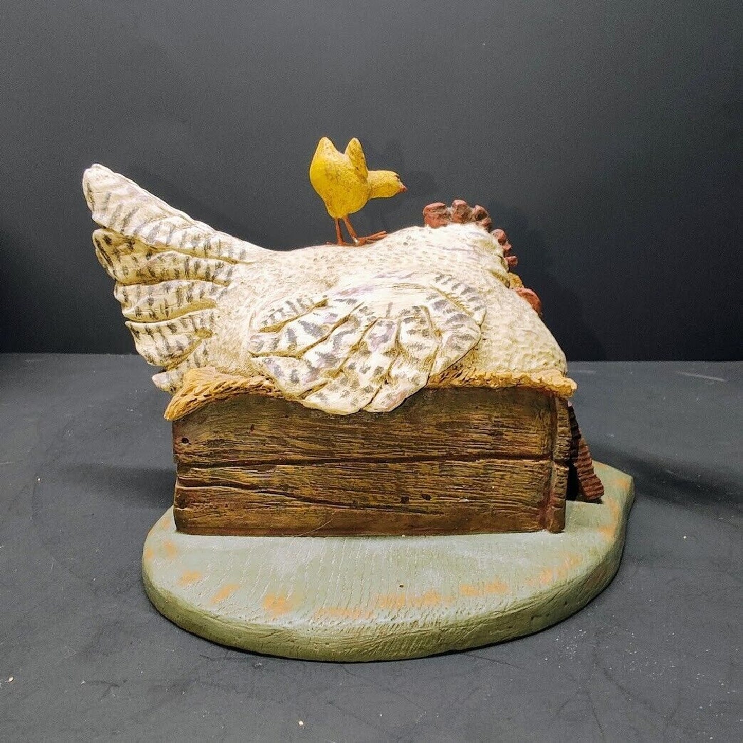 American Chestnut Folk Art Pearl and Chicks Hen Do Not Disturb 1999 Vintage