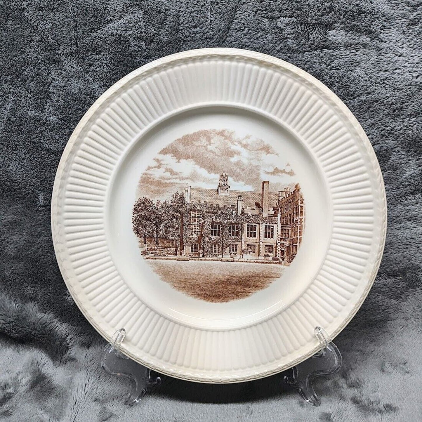 Lot Of 4 Wedgwood Old London Views Collector Plates 1st edition 1941