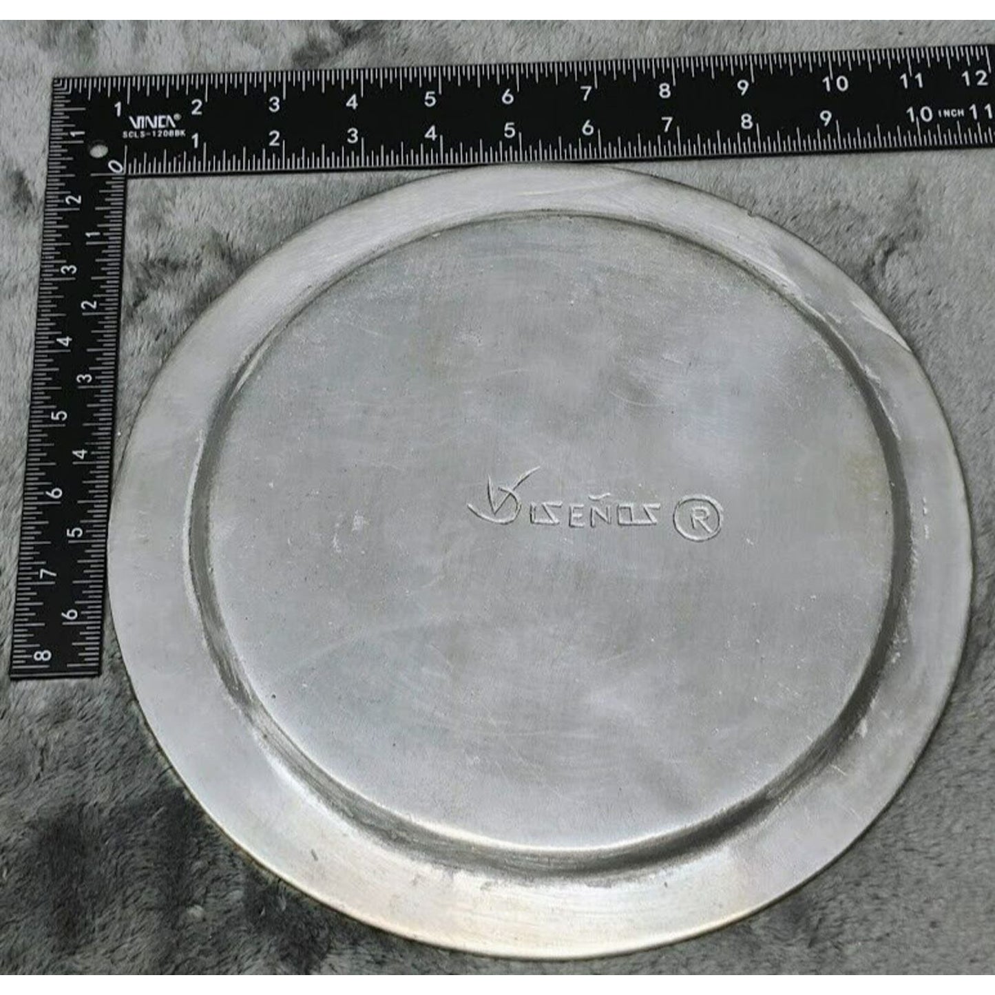 VARI DISENOS Cast Pewter Plate 10" diameter ~ signed V Disenos G