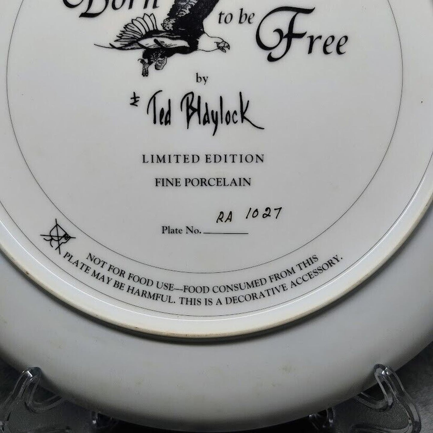 VTG The Franklin Mint BORN TO BE FREE Porcelain Plate Heirloom Recommendation