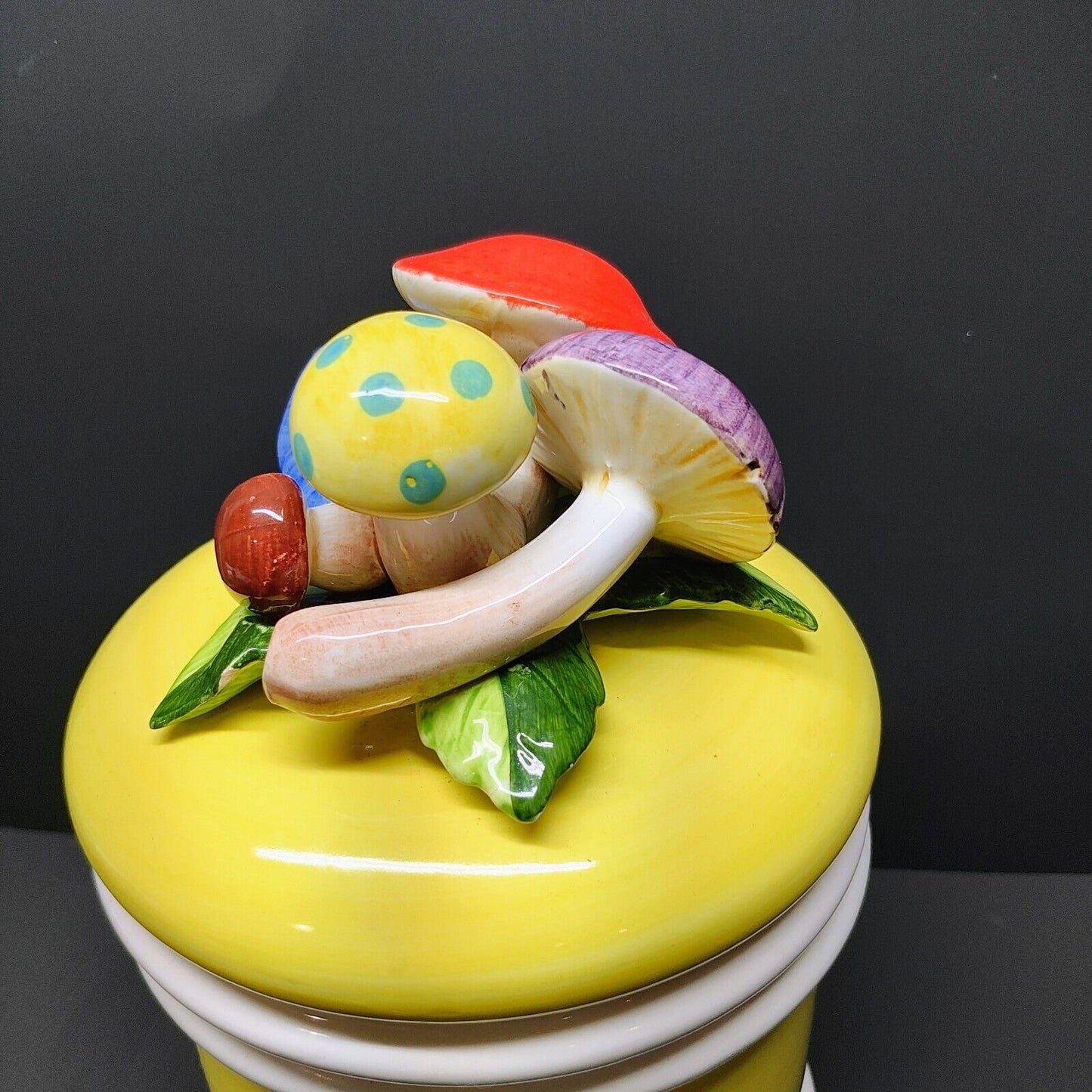 Vintage Seymour Mann Ceramic Mushrooms Biscuit Jar Large Canister Pottery Japan