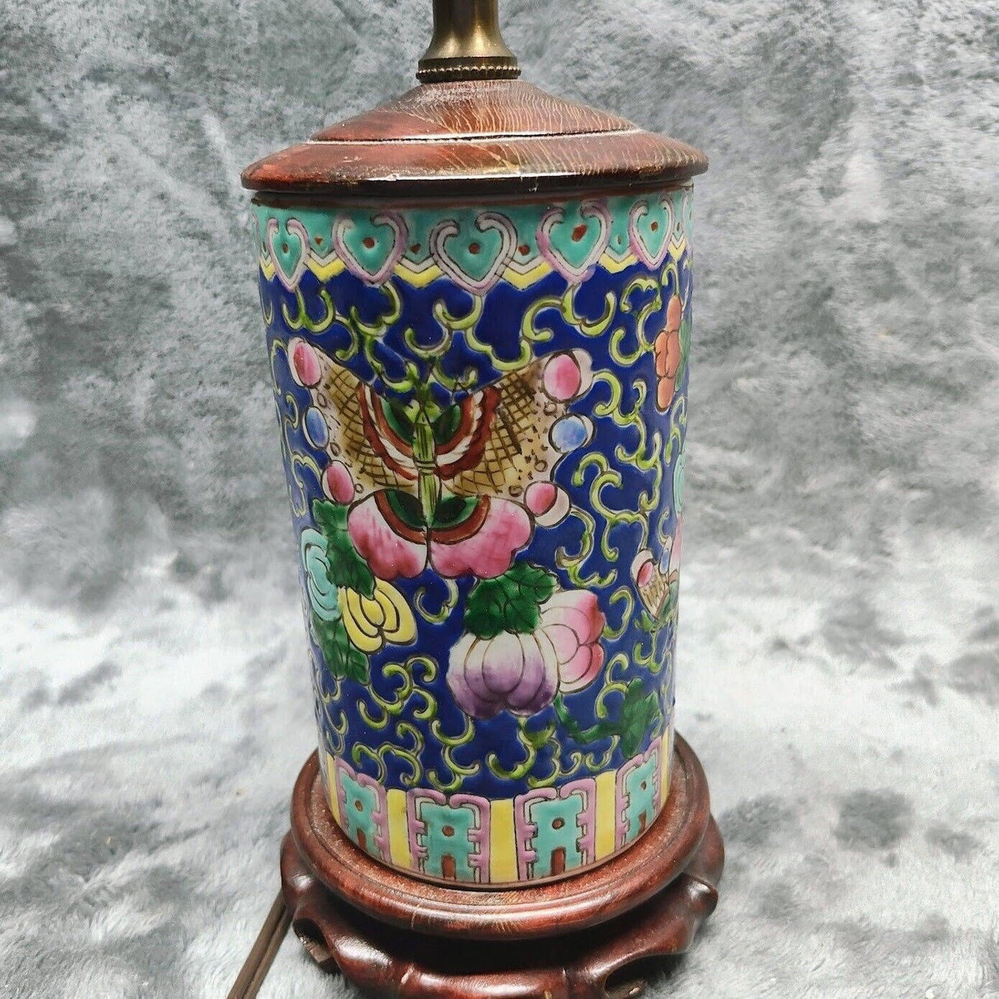 Antique Chinese Famille Rose Table Lamp Antiques 13" Tall W/ Shade