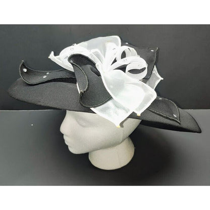 She's Line New-York Women Hat Black W/ Side Black and White Bow Pre-Owned w/ Tag