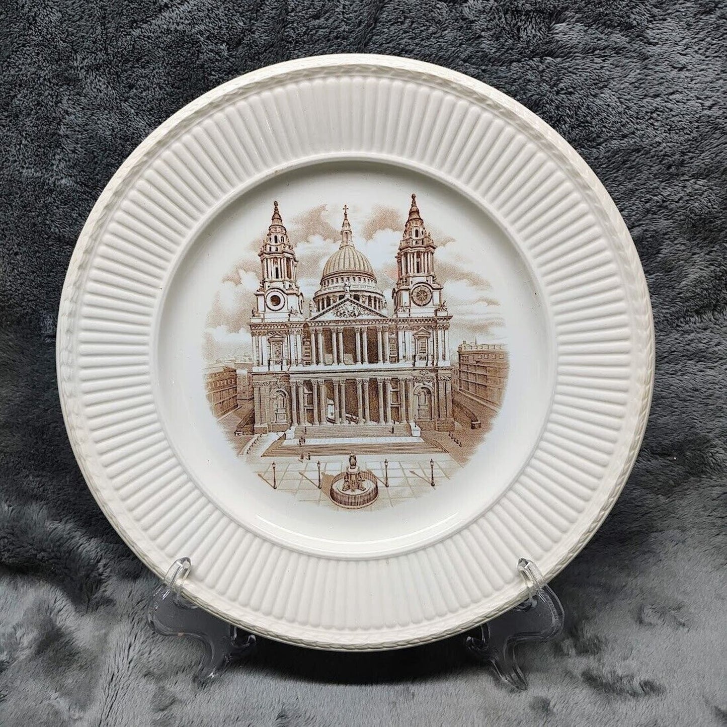 Lot Of 4 Wedgwood Old London Views Collector Plates 1st edition 1941