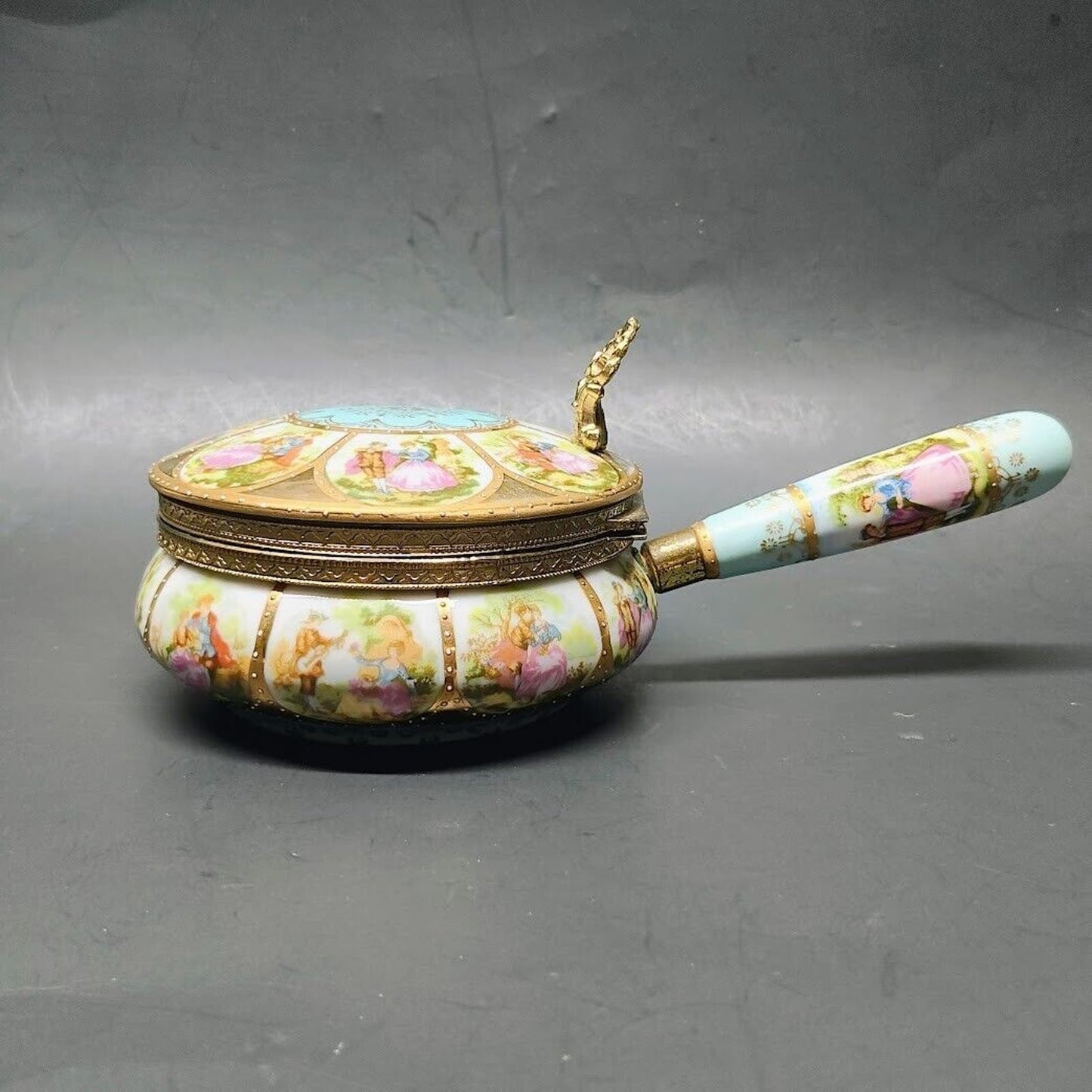 Gorgeous Porcelain Silent Butler with Courtship Panels Arnart Royal Vienna MINT